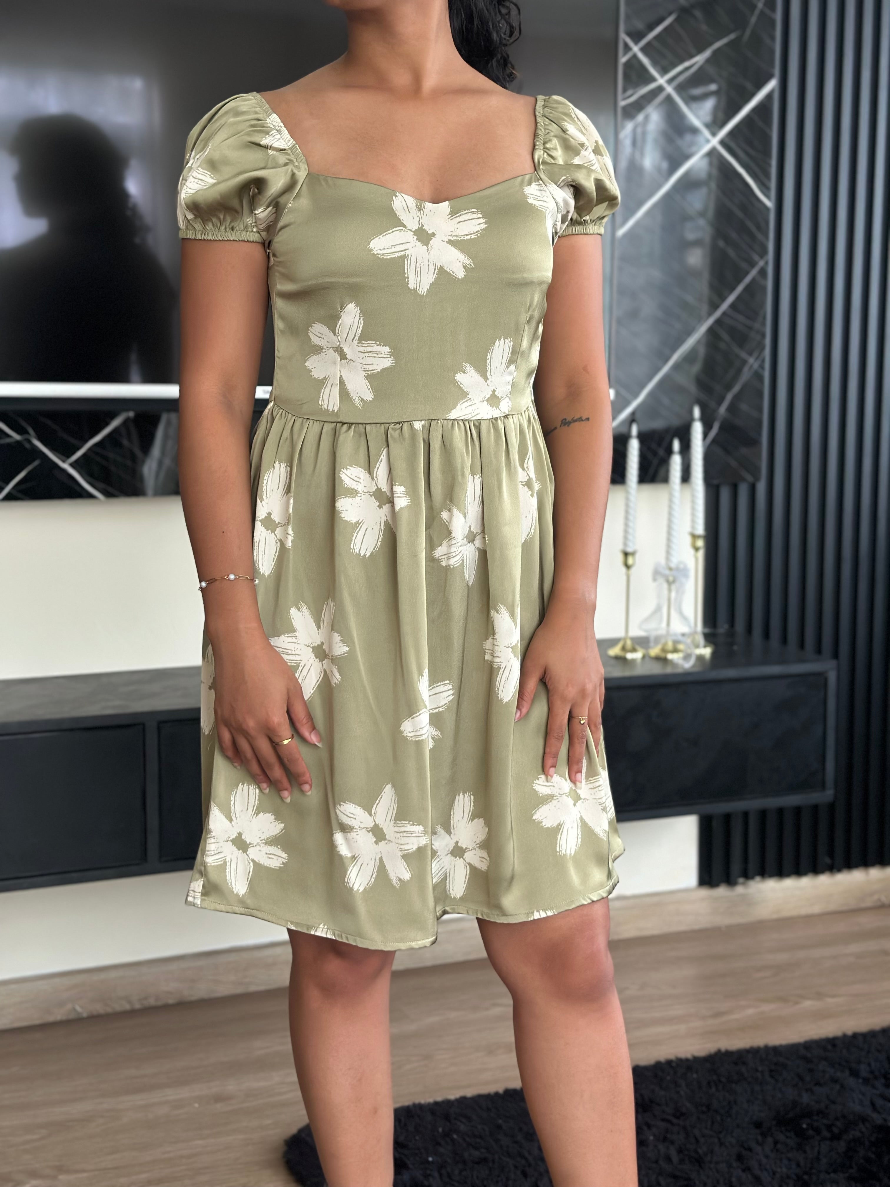 Floral Sweetheart Puff Sleeve Dress
