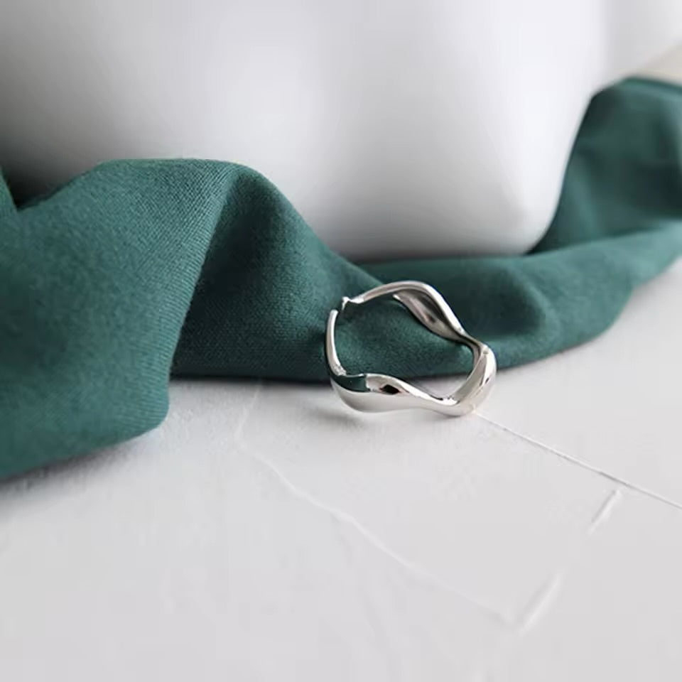 Adjustable Wave Ring