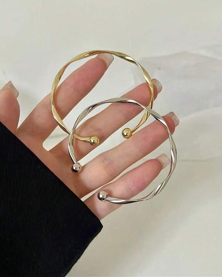 Twisted Bracelet