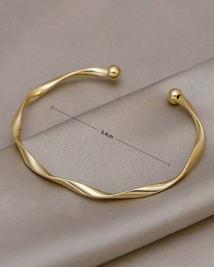 Twisted Bracelet