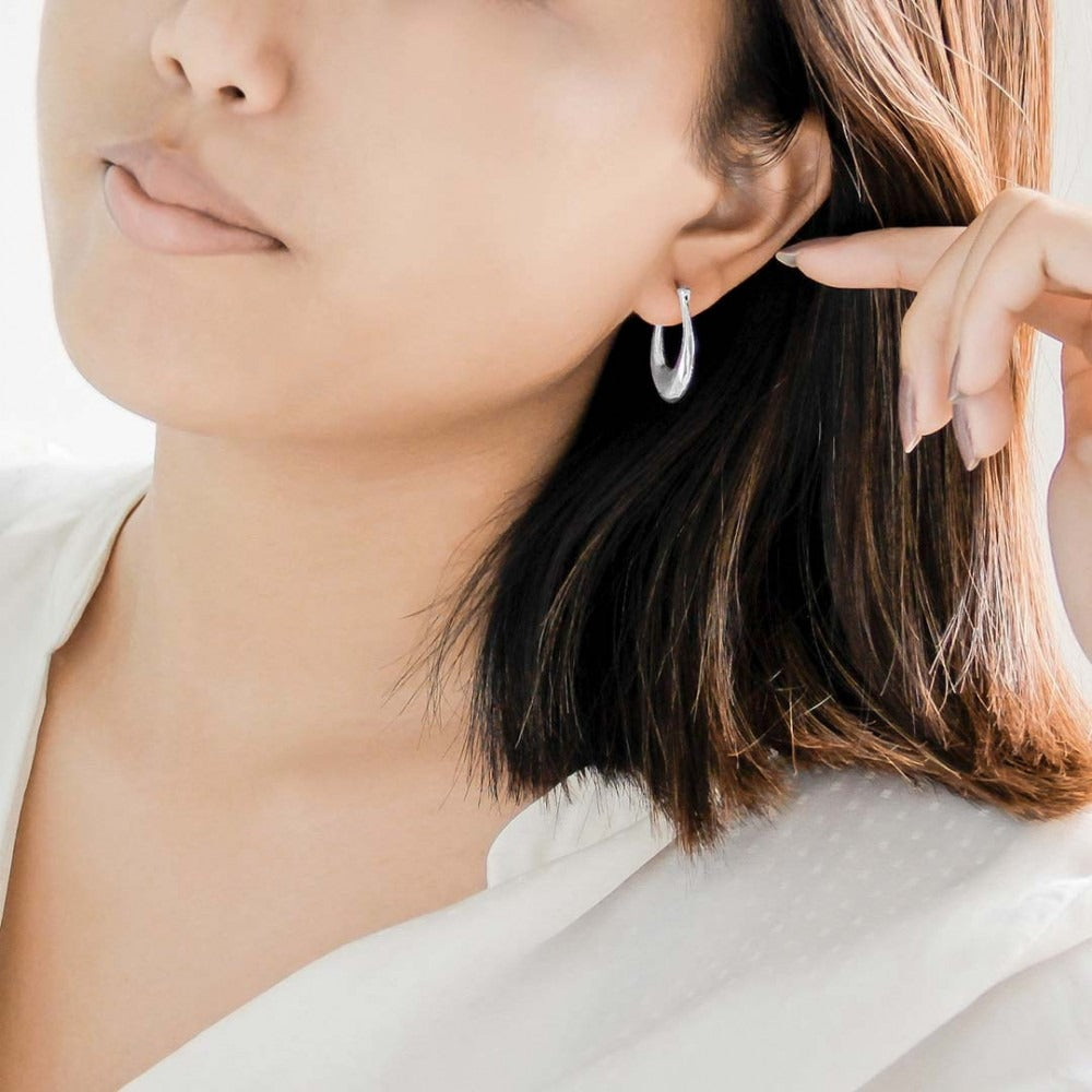 Minimalist Hoop Earring