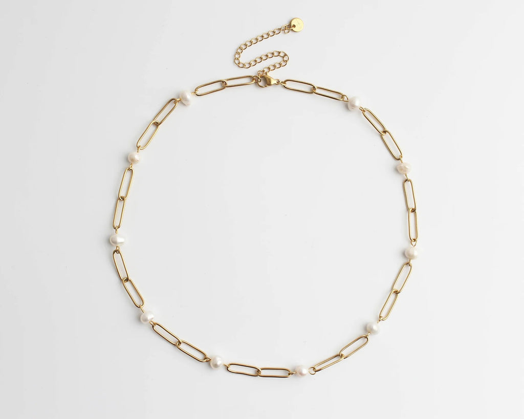 Pearly Chain Necklace