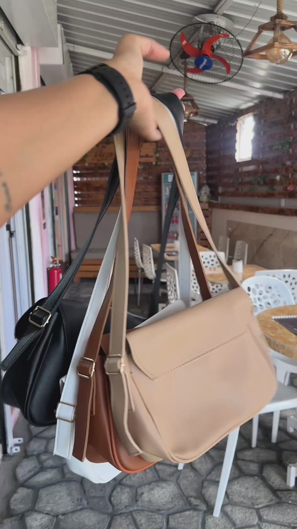 Minimalist Curved Shoulder Bag